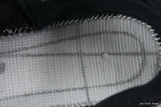 1st Kicks UrbanStyle Jordan Red Scott 734 x Jack FZ8117- TR Travis University Jumpman 1110